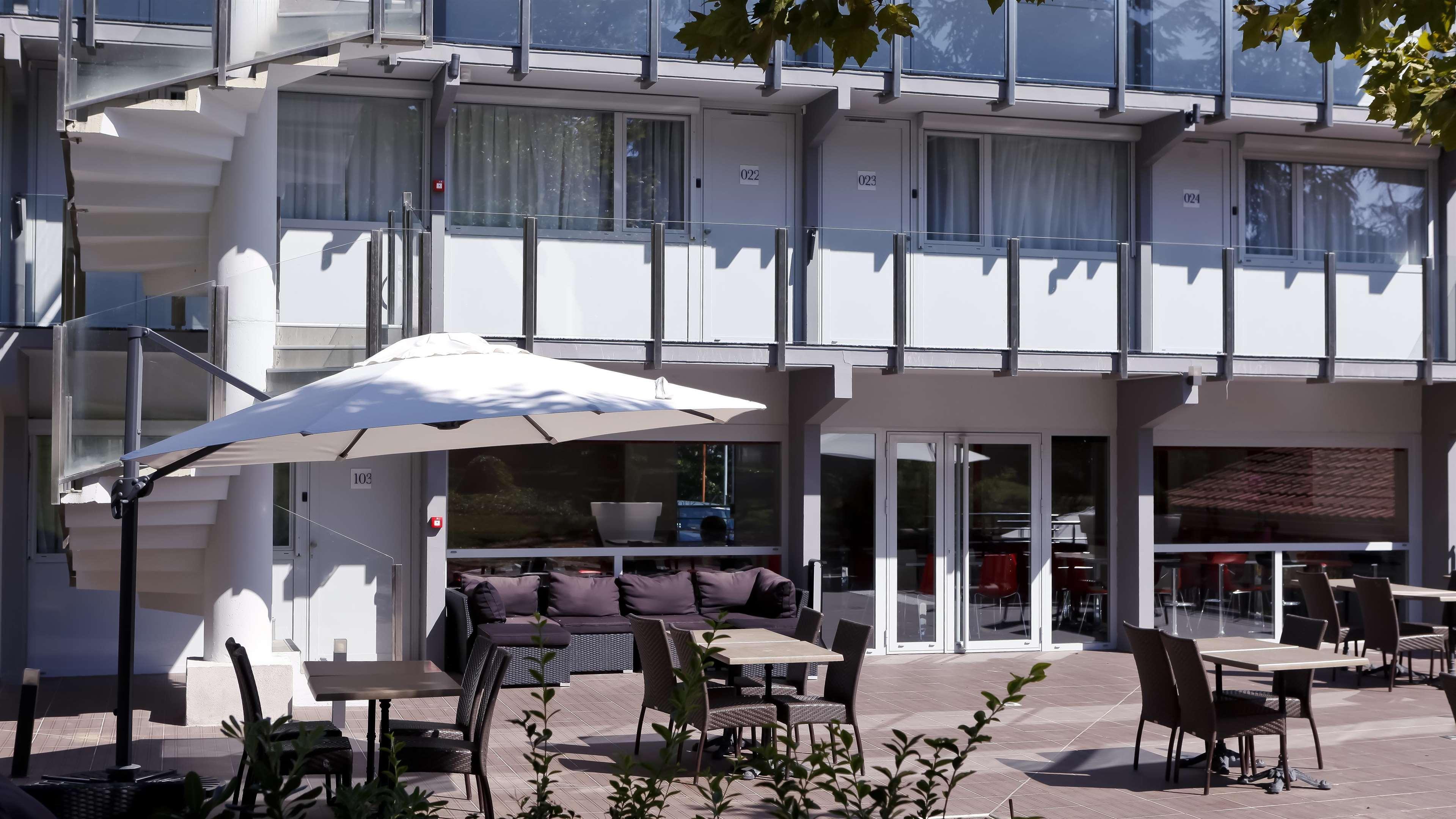 Kyriad Lyon Sud Sainte Foy Экстерьер фото