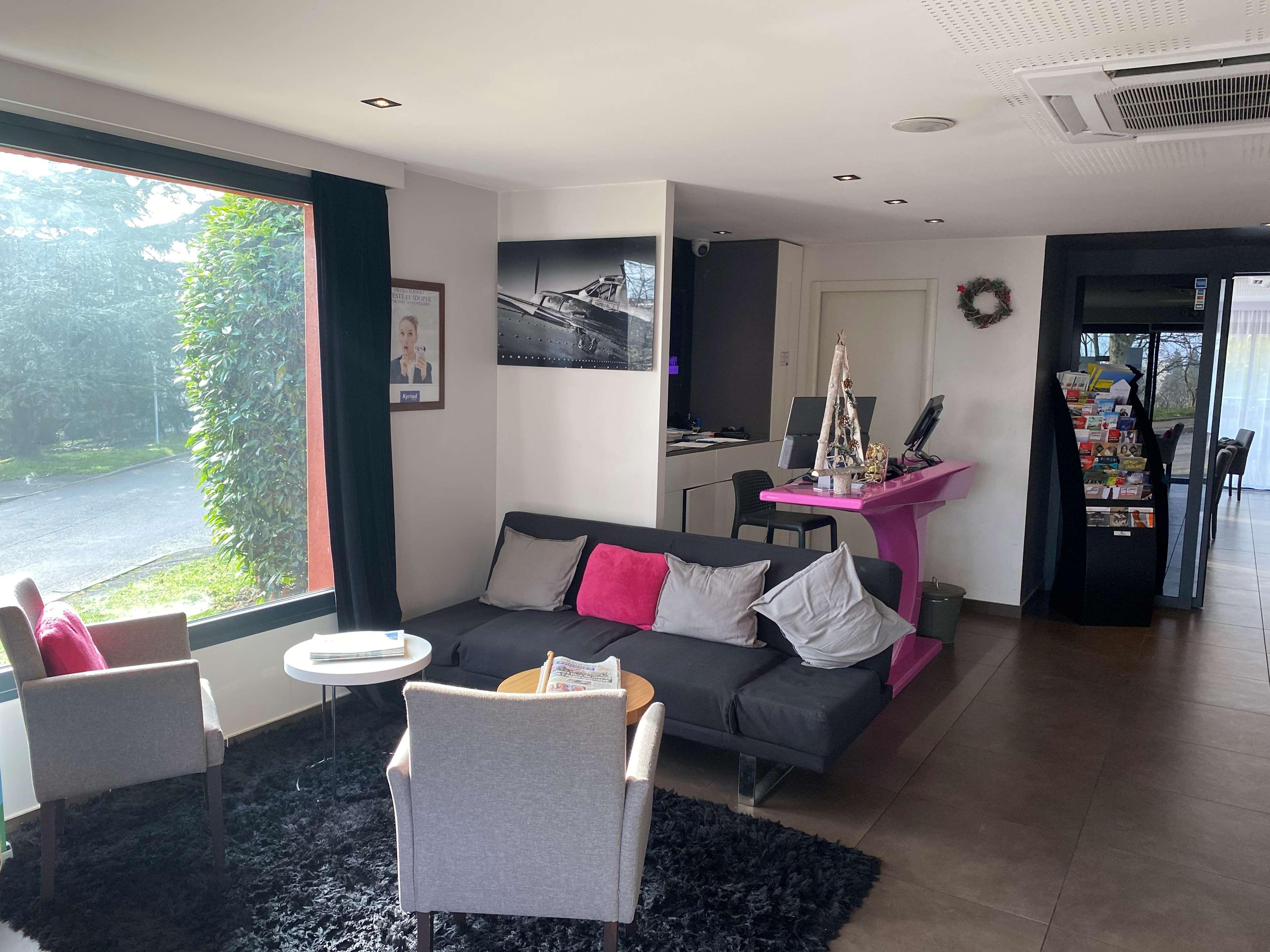 Kyriad Lyon Sud Sainte Foy Экстерьер фото