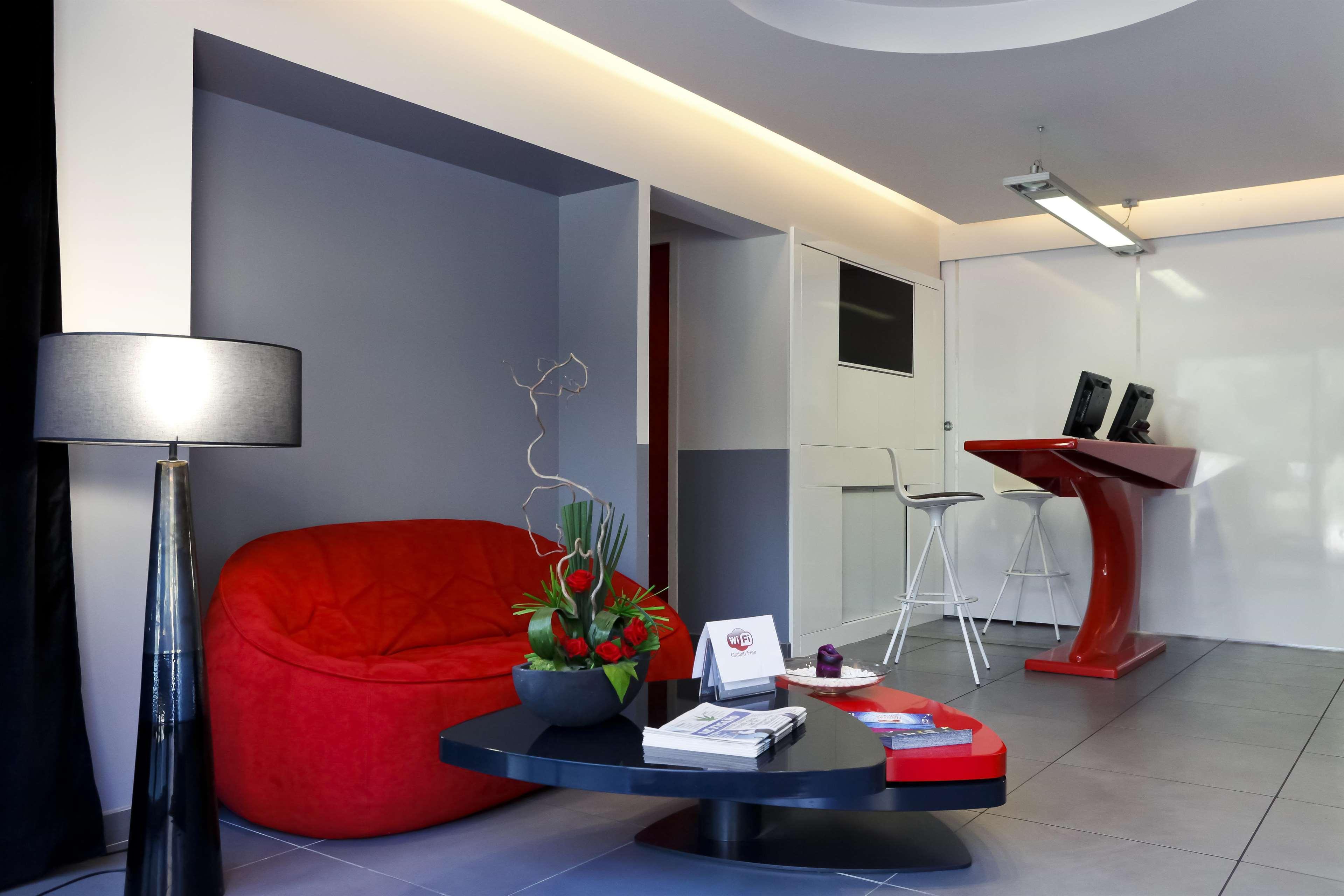 Kyriad Lyon Sud Sainte Foy Экстерьер фото