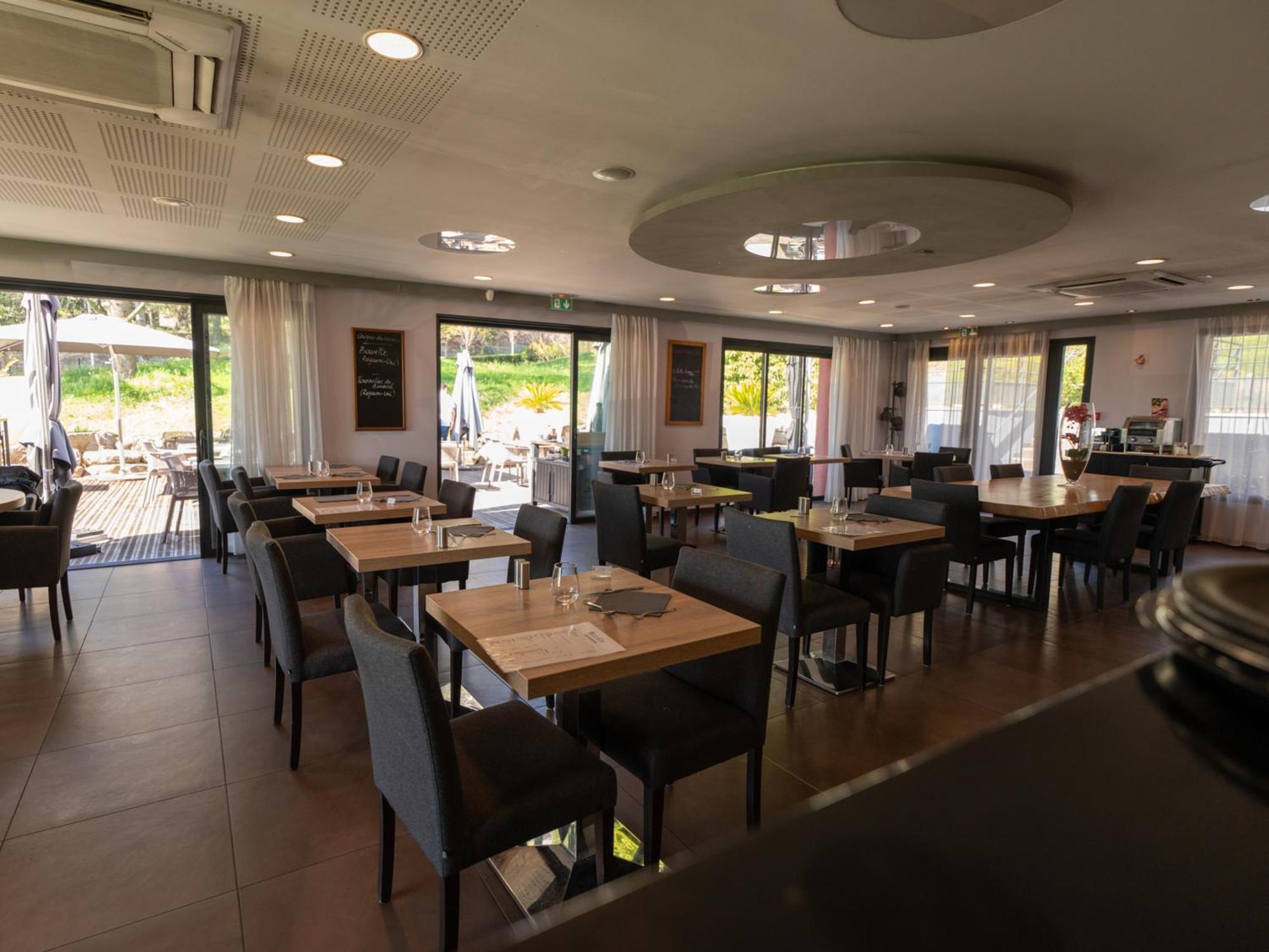Kyriad Lyon Sud Sainte Foy Экстерьер фото